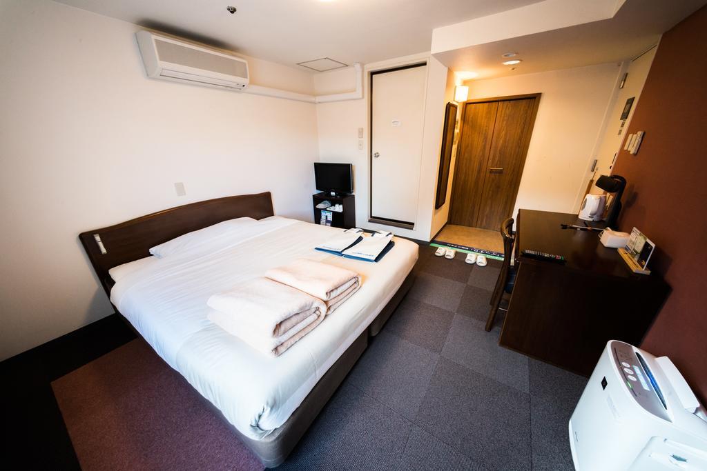 Super Hotel Inn Sendai Kokubuncho Buitenkant foto