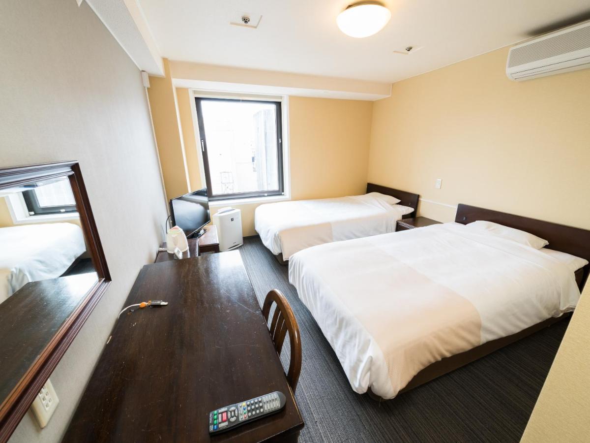 Super Hotel Inn Sendai Kokubuncho Buitenkant foto